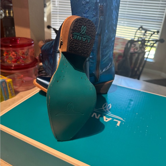 Ladies Cowgirl Boots - Picture 3 of 4